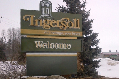 Shipping container delivery to Ingersoll, Ontario from Van Blanc Brantford