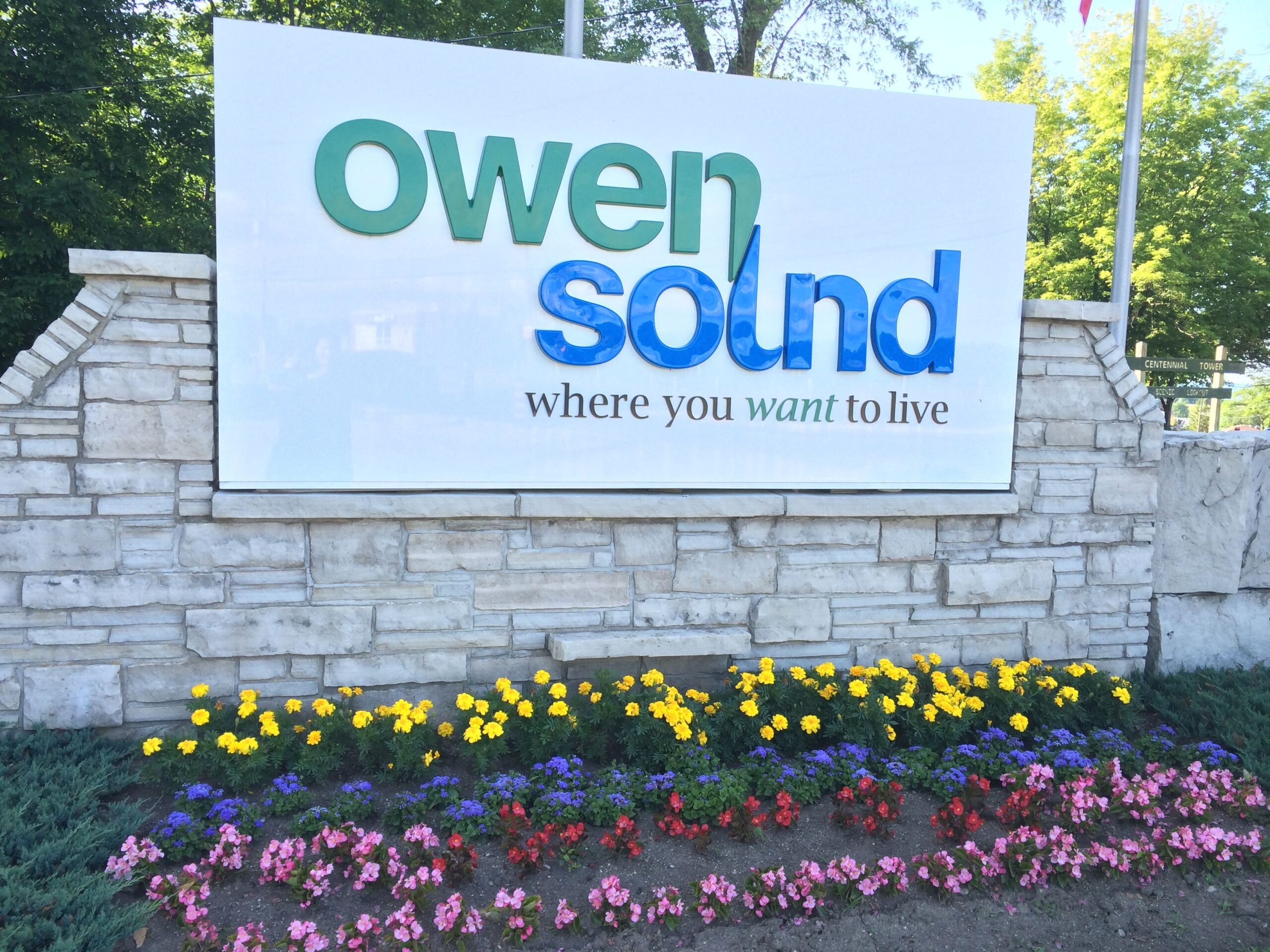 Shipping container delivery to Owen Sound Area, Ontario from Van Blanc Brantford