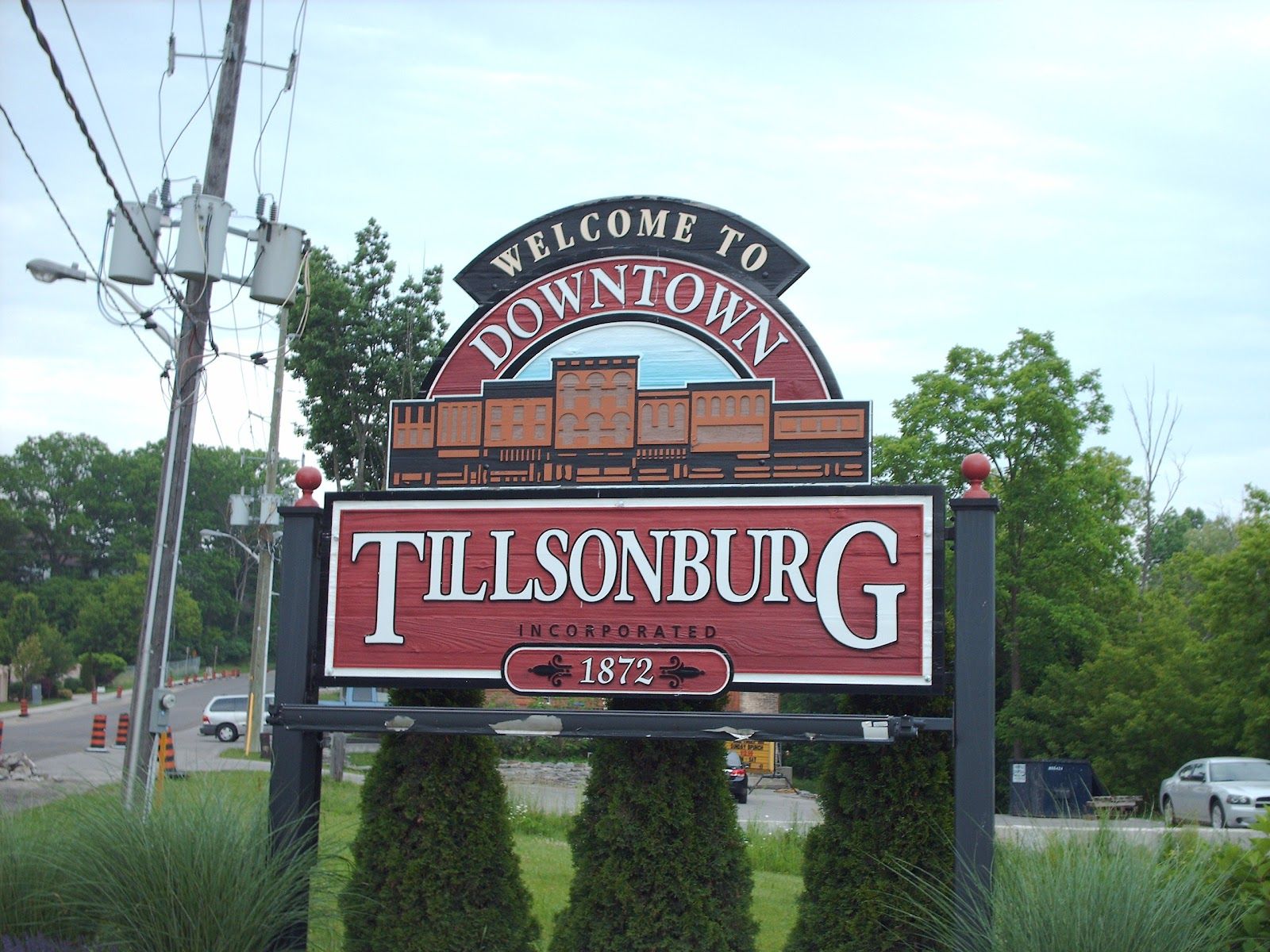 Shipping container delivery to Tillsonburg, Ontario from Van Blanc Brantford
